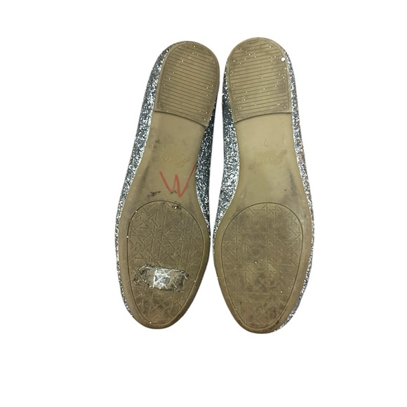 Jewel Badgley Mischka Silver Glitter Flats - Picture 5 of 6